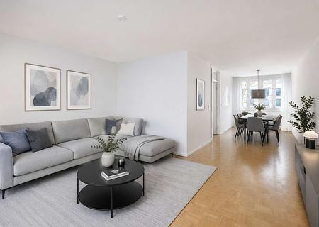 Traumhafte 3-Zimmer-Wohnung im schönen Bogenhausen/Oberföhring - Wohnzimmer
