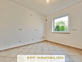 Platz für Familie & Homeoffice – renoviertes Reihenhaus mit sonnigem Südgarten und Einzelgarage - EG - Küche