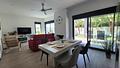 Moderne Villa mit 3 Schlafzimmern, 2 Bädern, beheiztem Pool und Touristenmietlizenz
