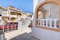 Erdgeschosswohnung mit Terrasse, Innenhof und Gemeinschaftspool