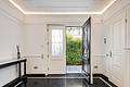 À la française: Elegant-luxuriöse Familien-Villa mit Spa im feinsten Herzogpark - Stilvolles Entree