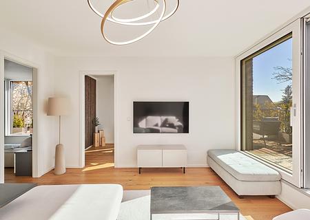 In Laufnähe zur Würm: Neuwertige 3,5-Zimmerwohnung mit Penthouse-Flair und Dachterrasse - Gut gegliederter Grundriss