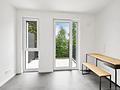 Bezugsfrei & vollmöbliert – modernes Apartment mit Balkon nahe Uniklinikum - Bodentiefe Fenster für viel Licht