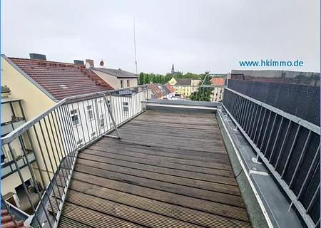 Außergewöhnliche 2-Raumwohnung mit Dusche und Wanne in Köthen/Anhalt - 2 Raumwohnung mit Dachterrasse und Bliick zur Kirche