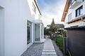 Neubau in massiver Bauweise- DHH mit Dachterrasse in ruhiger Lage - Zugang