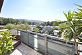 Moderne 4-Zimmer-Wohnung mit zwei Balkonen, Klimaanlage, Tiefgaragenstellplatz und Gartennutzung - Südbalkon