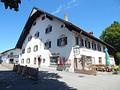 Großes, sonniges Baugrundstück mit denkmalgeschütztem Bauernhaus und Entwicklungspotenzial - denkmalgeschütztes Gebäude