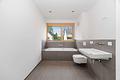 Großzügig, modern, lichtdurchflutet: Ideale 3-Zimmer-Wohnung nahe Perlacher Forst-sofort beziehbar! - Wannenbad