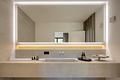 Bezugsfertiger Neubau: Luxuriöse Highend-Villa mit kosmopolitischem Flair und Pool - Exquisite Materialien