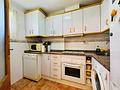 Appartement mit 2 Schlafzimmern, 1 Bad, überdachtem Kzf-Stellplatz, Gemeinschaftspool und Meerblick