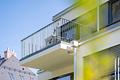 Großzügig, modern, lichtdurchflutet: Ideale 3-Zimmer-Wohnung nahe Perlacher Forst-sofort beziehbar! - Detailansicht Balkon
