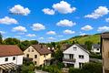 Hochwertige 4 Zimmer DG-Whg in vollständig saniertem Dreifamilienhaus mit bester Energieeffizienz A+ - Ausblick vom Balkon