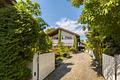 Provisionsfrei-EFH in Gauting in 2. Reihe mit Garten und Terrasse - Einfahrtsbereich