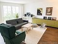 Familienfreundliche 3 Zimmer Wohnung mit Ausrichtung zum grünen Innenhof im Westend - Wohnbereich mit Blick in Innenhof