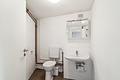 ++ Einfamilienhaus mit Potenzial – Sanierungsbedürftiges Haus mit Terrasse, Garten und Garage ++ - Toilette_OG
