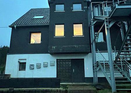 Kapitalanlage! - MFH mit 5 WE - voll vermietet - MGH - RENDITEOBJEKT! - 1 Front