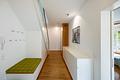 Haus im Haus: Maisonette-Wohnung über 222 m² mit drei Terrassen in grüner Toplage - Treppe mit Einbauten