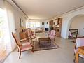Wunderschöne Villa mit 3 Schlafzimmern, 3 Bädern, Privatpool, Meerblick und direktem Strandzugang