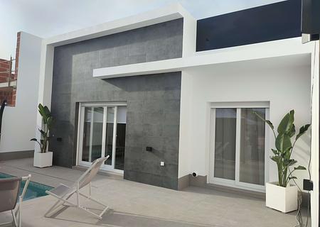 Ebenerdiges Haus mit Pool in Strandnähe - 1