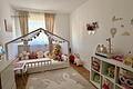Wohnen mit Weitblick - Helle 3-Zimmerwohnung im 3. OG (DG) mit Einzelgarage - sofort frei - Kinderzimmer