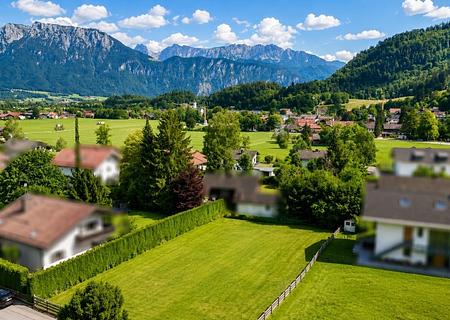 Sonniges Baugrundstück in begehrter Wohnlage von Oberaudorf – evtl. teilbar in 2x GS für je ein EFH - Blick zum Grundstück