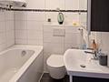 Modernisierte 2-Zimmer-Wohnung mit Balkon in begehrter Lage der Karlsruher Oststadt - Bad