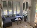 Villa mit 3 Schlafzimmern, 1 Badezimmer, Dachterrasse und Carport in ruhiger Lage