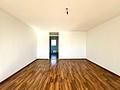 Charmantes 1-Zimmer-Zuhause mit Westbalkon - Wohn-/Schlafbereich