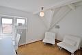 Über den Dächern Maikammers! Helle DG-Wohnung, möbliert, inkl. Stellplatz und toller Dachterrasse! - Büro