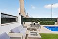 Moderne freistehende Villa mit 3 Schlafzimmern, 2 Bädern, Gäste-WC und privatem Pool in El Raso
