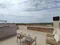 Moderne freistehende Villa mit privatem Pool und Dachterrasse