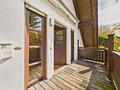 RESERVIERT:
Lichtdurchflutete 3-Zimmer-Wohnung mit Studio
- fairer Preis
- großes Potential - Eingangsbereich / Balkon