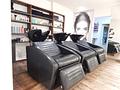 Voll ausgestatteter Friseursalon, kernsaniert 2019, klimatisiert, ablösefrei, sofort startklar! - Massagestühle mit Waschbecken