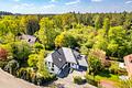 Familienidylle in bester Lage mit vielseitiger Einliegerwohnung und wunderschönem Garten - Malerisches Wohnen am Waldrand