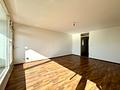Charmantes 1-Zimmer-Zuhause mit Westbalkon - Wohn-/Schlafbereich