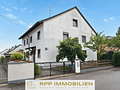 Viel Platz und viele Möglichkeiten – Doppelhaushälfte mit Südwest-Balkon und Terrasse - Hausansicht