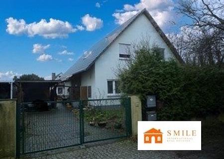 Renovierungsbedürftiges Einfamilienhaus