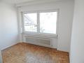 Frisch renovierte 3-Zimmer-Wohnung mit Balkon, Loggia & saniertem Bad im gepflegten Zweifamilienhaus - Esszimmer Bild 1