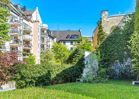 Sofort einziehen. Sofort vermieten. Sofort Rendite! Möbliertes Nockherberg-Apartment - ruhiger Innenhof