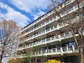 Helle 3-Zimmer-Wohnung in der obersten Etage in Neuhausen
am Olympiapark-Süd - Außenansicht rückwärtig