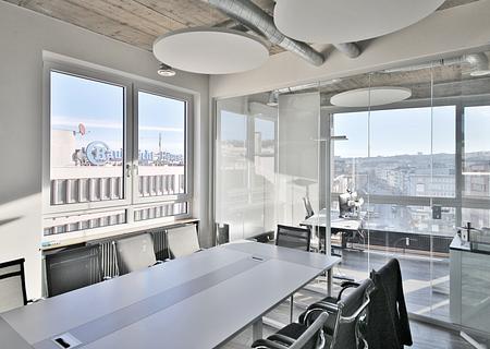 Repräsentative Bürofläche mit 275 qm, 154 qm oder 121 qm in Top-Lage für Büro oder Kanzlei - repräsentative Bürofläche
