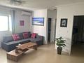 Villa mit 3 Schlafzimmern, 3 Bädern, Dachterrasse, Kfz-Stellplatz und Gemeinschaftspool