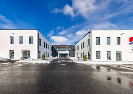 HEGERICH: Repräsentative Ausstellungs-/ Verkaufsräume mit guter Infrastruktur! - Eingansbereich
