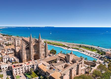Penthouse-Wohnungen mit 3 Schlafzimmern, 2 Bädern, Dachterrasse, Klimaanlage und optionalem Tiefgaragenstellplatz im Zentrum von Palma de Mallorca