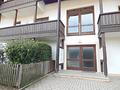 Gepflegte, vermietete 2-Zimmer-Wohnung mit 2 Balkonen & Tiefgarage - Hauseingang