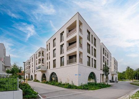 Kurzfristig beziehbar: Großzügige 3-Zimmer-Wohnung in Landsbergs neuer Seite - Hausansicht