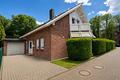 Individuelle Architektur trifft außergewöhnliches Wohnen !!! - Grüne Frontansicht