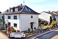 Solides Dreifamilienhaus mit Potenzial! - Ansicht Haus