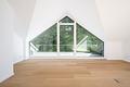 Highend - Architektenvilla mit Süd-West Ausrichtung in Toplage Starnbergs (Erstbezug) - Luftiges Zimmer mit Dachterrasse