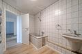 Wohnen mit Charakter: Maisonette-Wohnung in ausgebauter Scheune am Waldrand mit Sonnenterrasse - Badezimmer